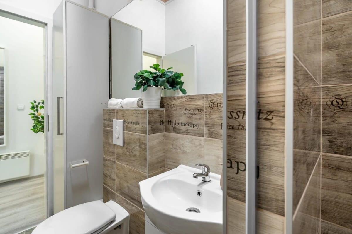 New Central And Convenient Budapest Exterior foto