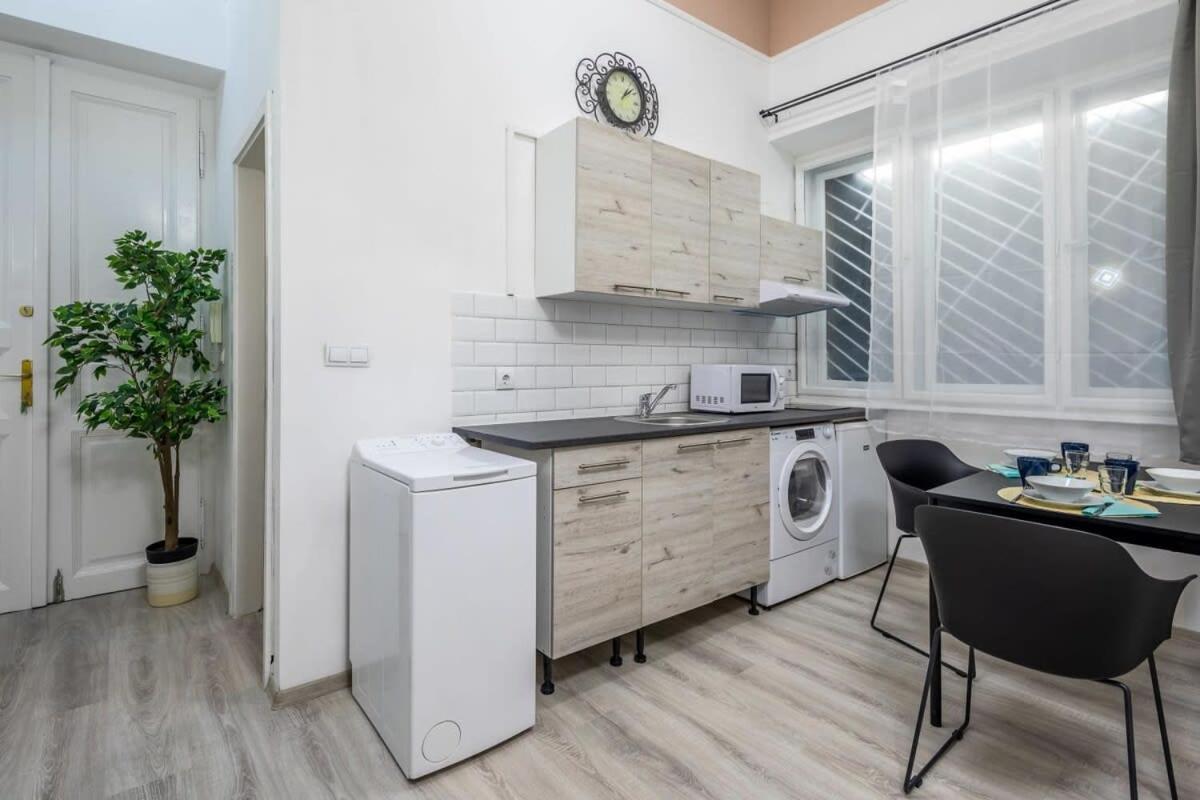 New Central And Convenient Budapest Exterior foto